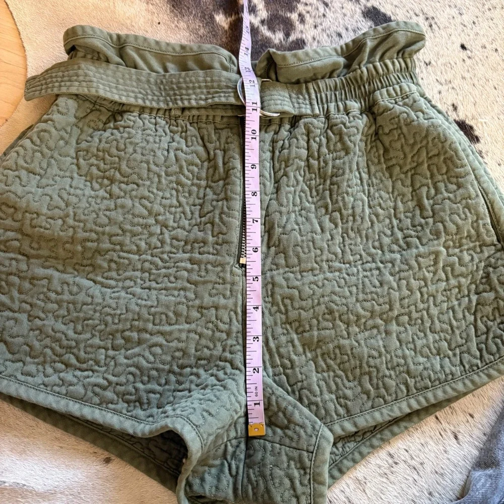 SEA NEW YORK Stan Sand washed‎ Quilt Shorts in a cactus green Size 6